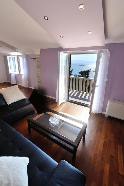Apartments Villa White House Омиш Номер фото