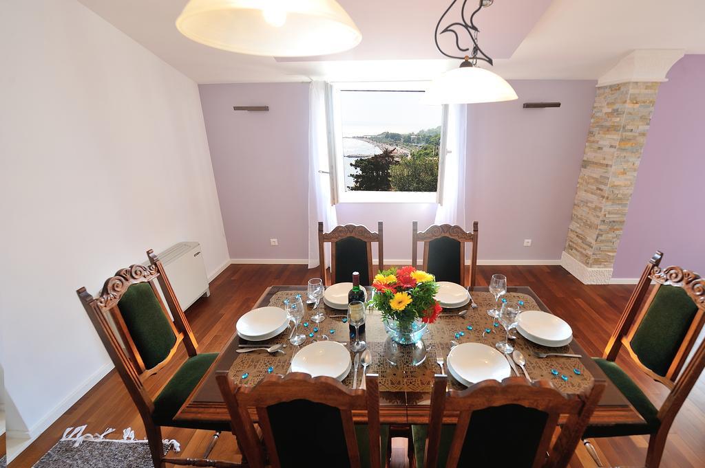 Apartments Villa White House Омиш Номер фото