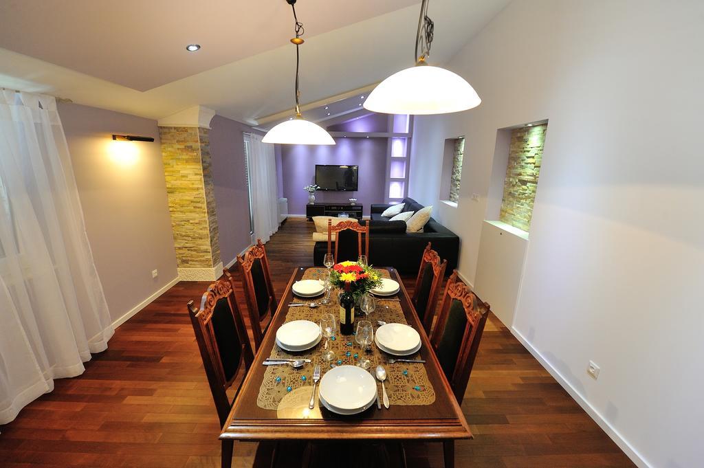 Apartments Villa White House Омиш Номер фото